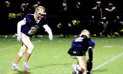 Late field goal lifts Rockets over Rebels