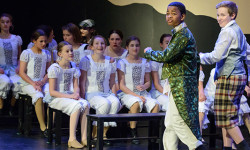 WMS ‘Singin’ in the Rain’ delights