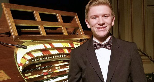 Organist Brett Miller to perform