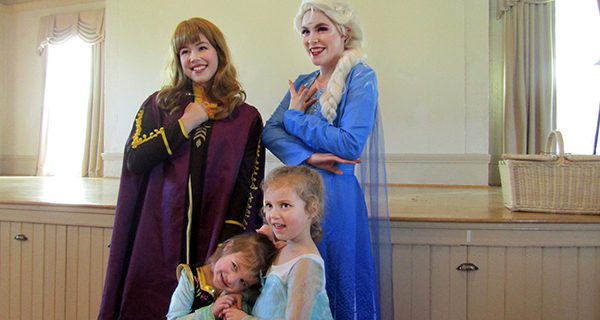 Sisters Annie, 4, and Natalie, 2, were ecstatic to meet the Snow sisters.