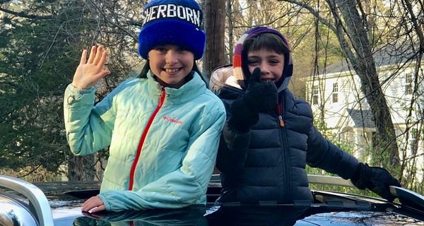 Cavi Carroll cheers up the neighborhood