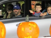 Town hosts drive-through pumpkin display