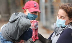 Unity Farm hosts turkey celebration tours