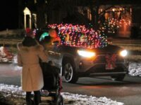 Women’s Club gets holiday tour rolling