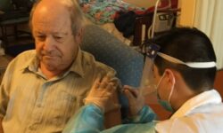 Thomas Upham House administers COVID vaccine