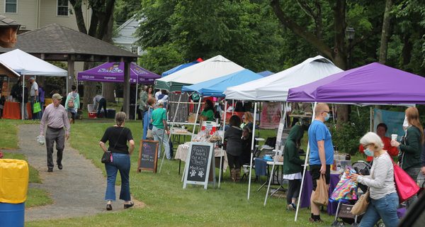 Farmer’s Market opens for the season