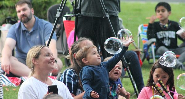 Bubble Music Man returns to Westwood