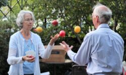 Czachorowski teaches library-goers juggling