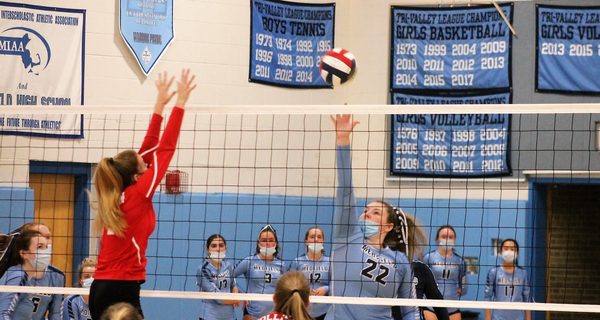 Warrior volleyball downs Holliston, 3-0