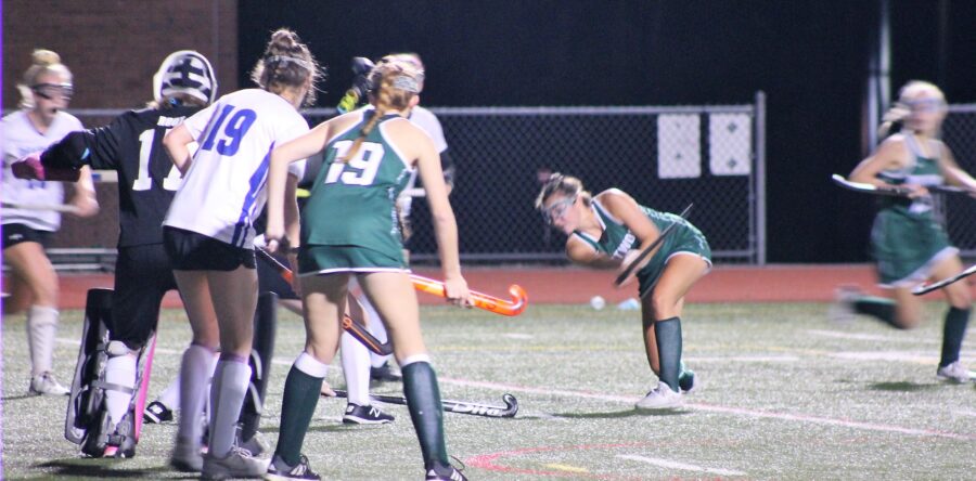 Westwood field hockey blanks DS, 6-0