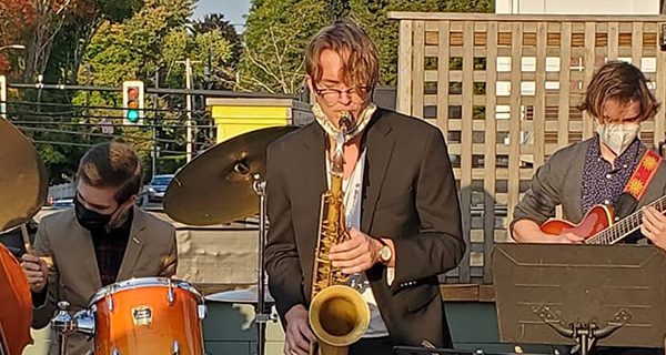 Derevyanko, Zullo Gallery hosting Ukraine benefit