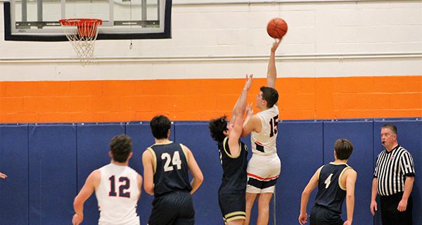 Walpole basketball survives, advances against Foxboro