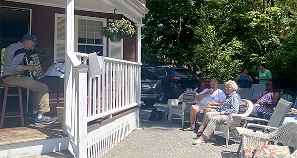 Walpole musicians play out for Porchfest