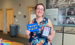 Library-goers craft handmade cards