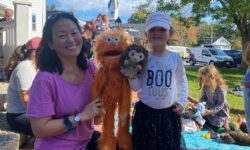 Puppet storytime delights Medfield kids