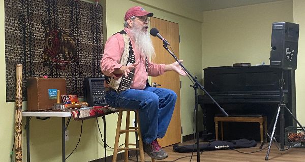 <strong>Celebrating the season with Davis Bates </strong>