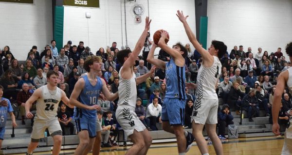 <strong>Wolverines beat Warriors at home</strong>