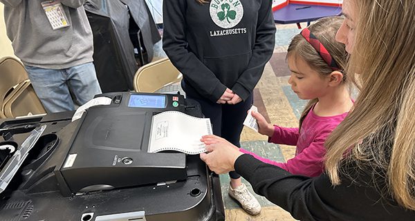 <strong>Students vote on new school name</strong>