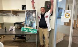 Seniors celebrate Sox with Steve Horgan