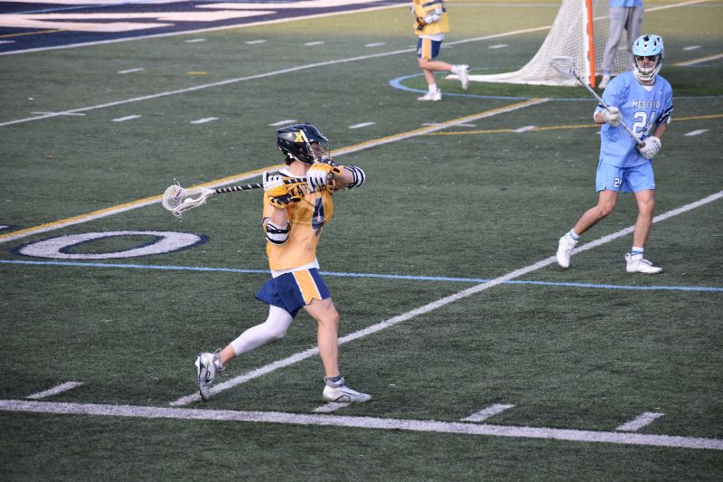 Hawks soar against Warriors