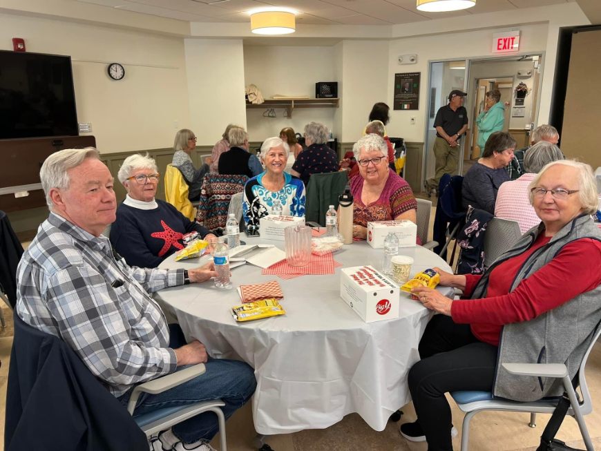 Seniors celebrate with spring fling - Hometown Weekly