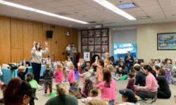 Preschoolers enjoy Peasley performance