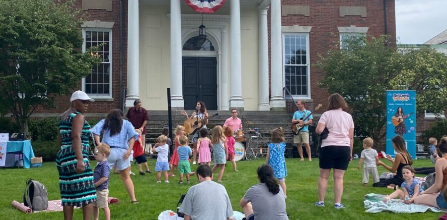 DTL ends summer with Peasley concert