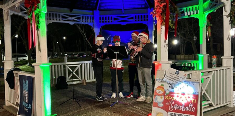 Medfielders stroll through downtown