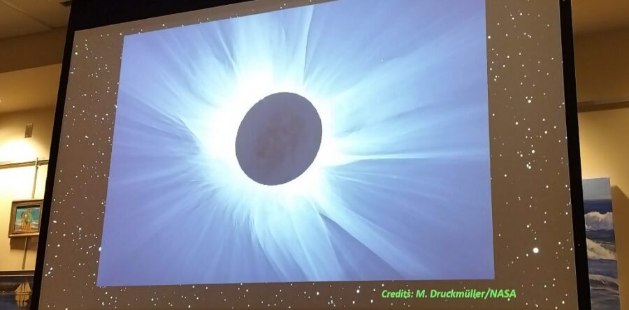 Tips for photographing a total solar eclipse