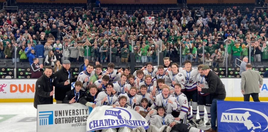 Raiders reign as Hockey State Champions 