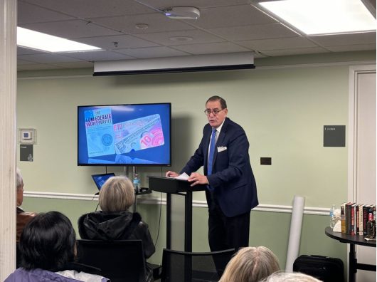 Curran discusses Lincoln Assassination