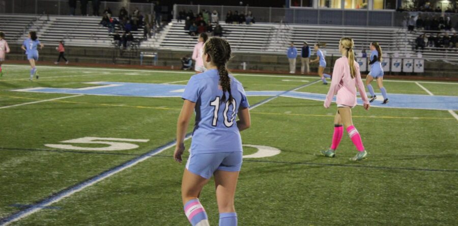 Girls’ soccer clinches playoff spot