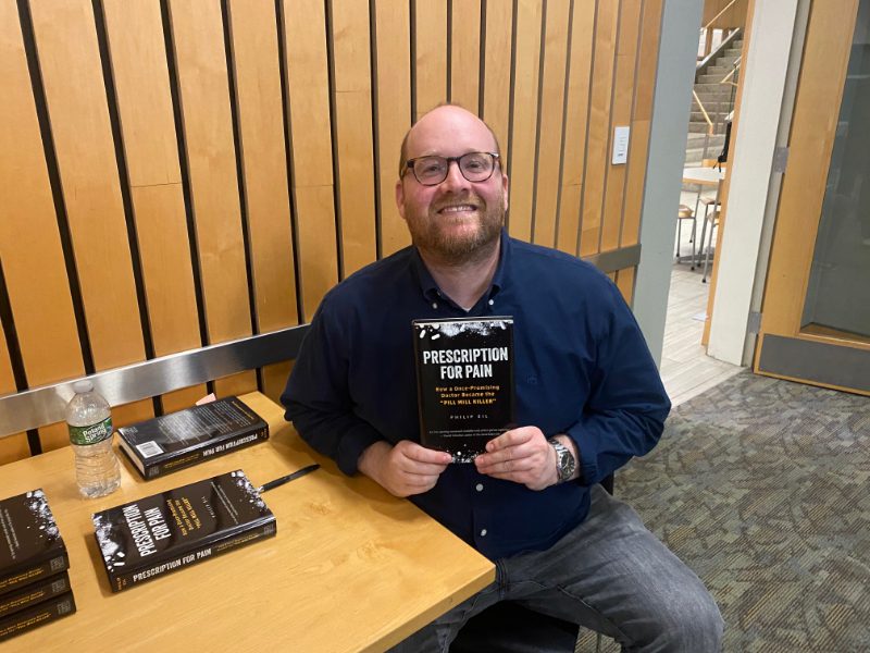 Eil discusses debut novel at WPL