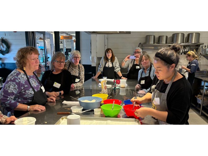 COA crafts holiday cookies