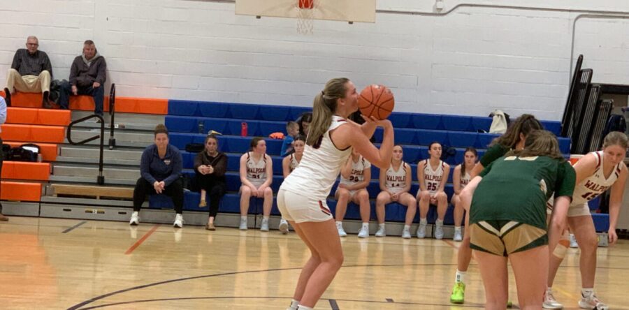 Ladytimbs have no luck with Shamrocks