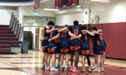 Boys’ hoop battles in Davenport Classic