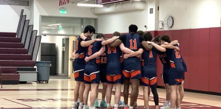 Boys’ hoop battles in Davenport Classic