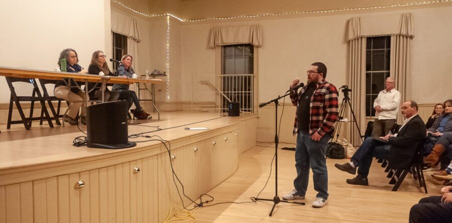 DS community discusses impact of screen time