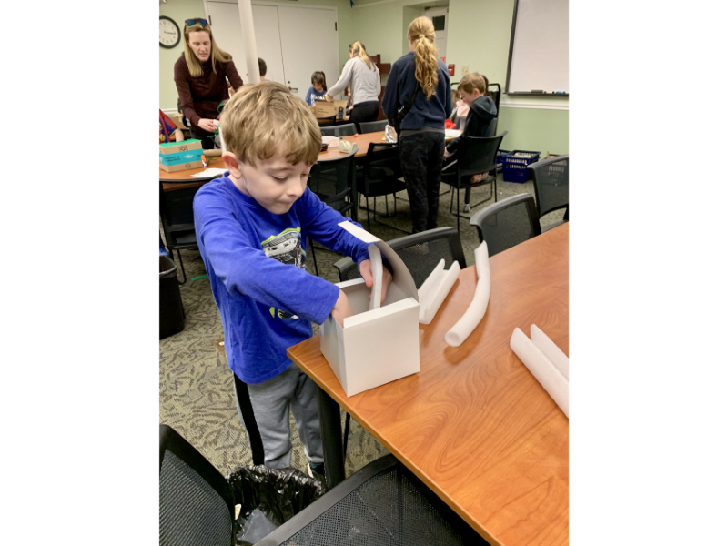Crafting leprechaun traps at MPL