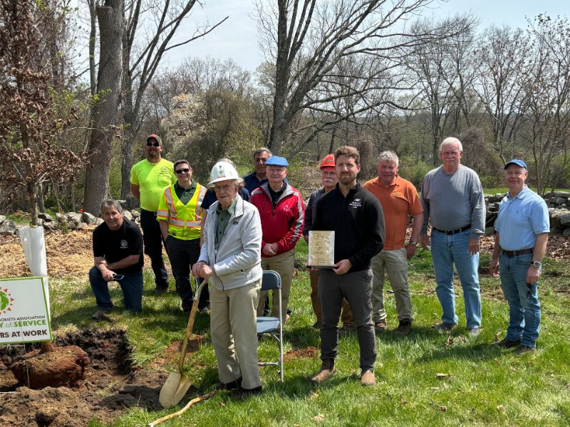 Ellis Allen honored with MAA Legacy Award