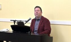 Daniels brings Sinatra to Medfield
