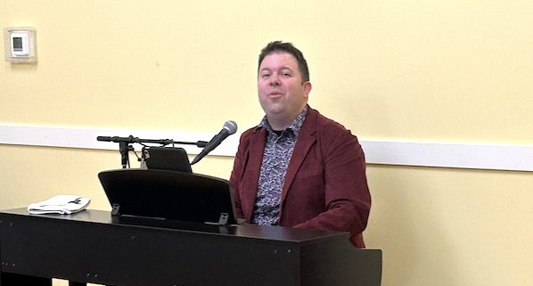 Daniels brings Sinatra to Medfield