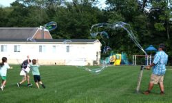 Vinny the Bubble Guy comes to Westwood