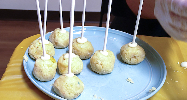 Cake-pop workshop at the DTL