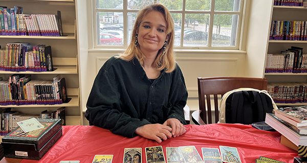 Teens explore the tarot at NFPL