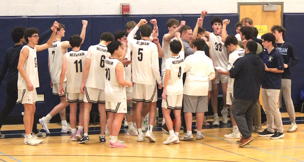 Boys’ volleyball faces Brookline in championship rematch